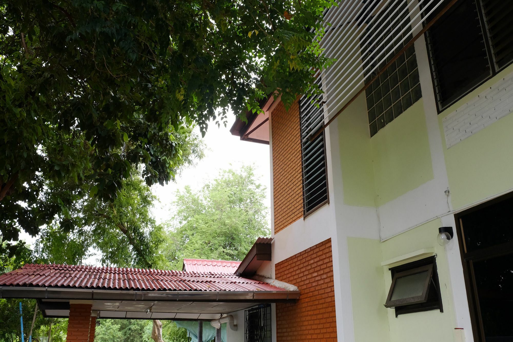 Chomlay Restaurant & Room For Rent Ban Nai Rai Exterior photo